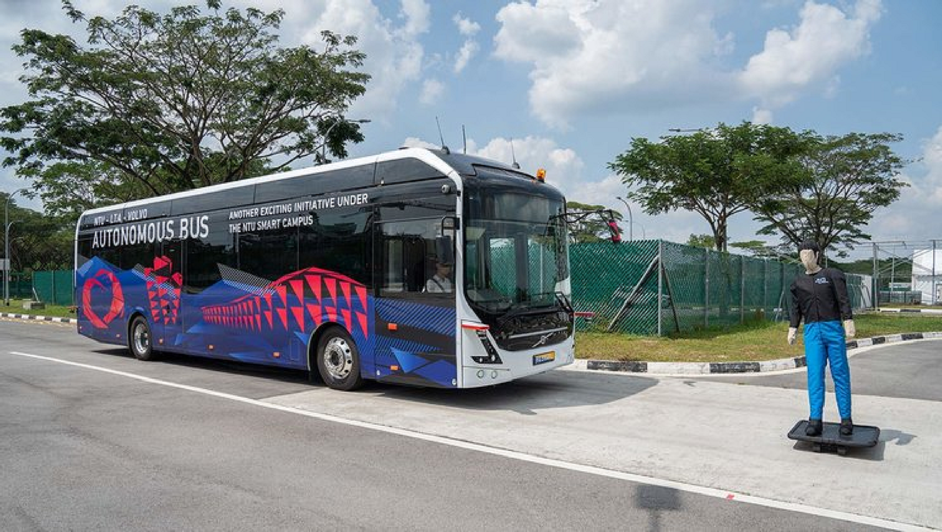 Volvo, 36 anos de tecnologia para o Brasil, 86 para o mundo - Ônibus &  Transporte