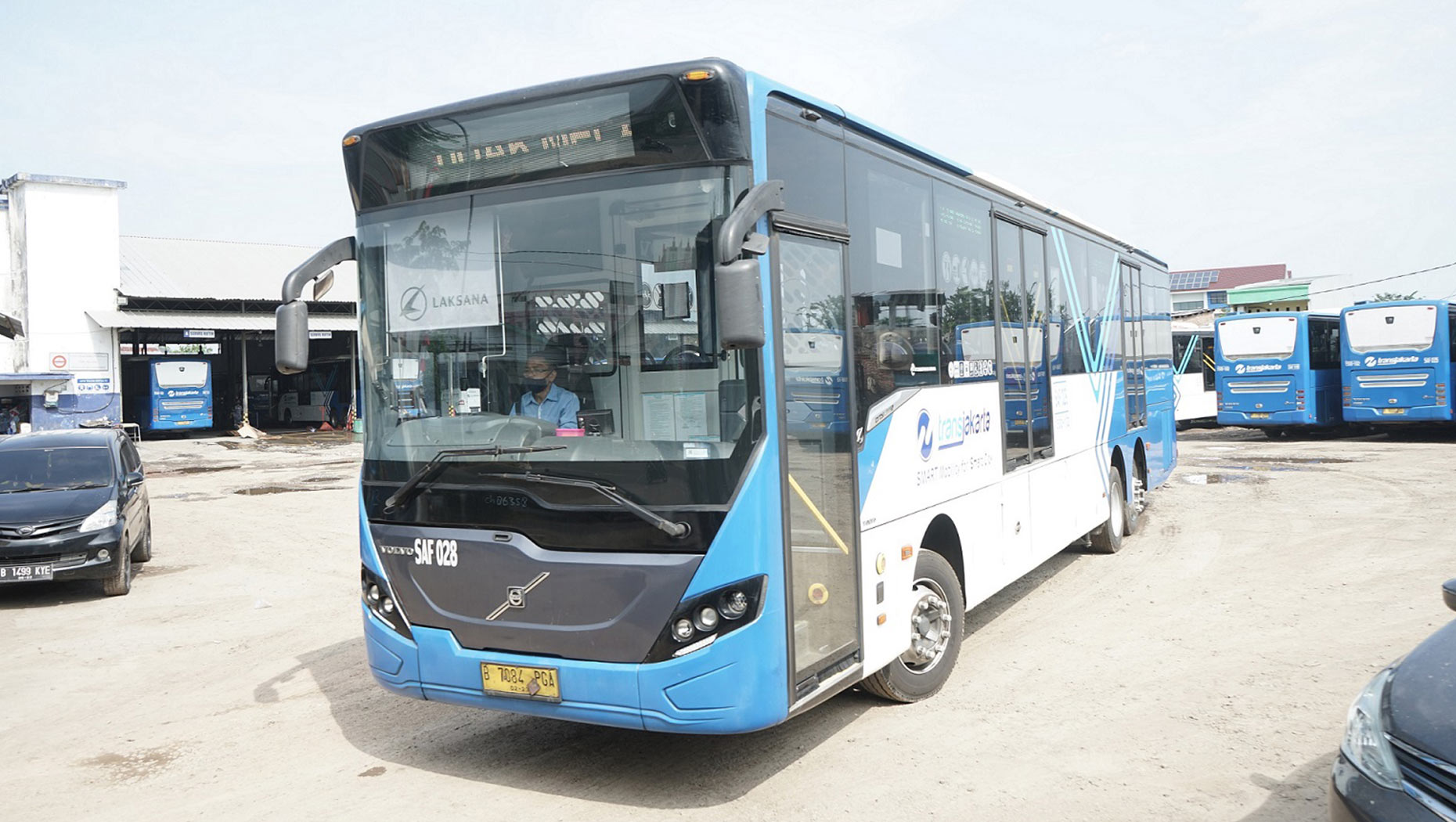 Steady Safety in the operation of BRT in Jakarta | Volvo Buses